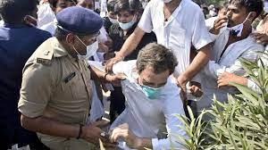 sunita747's tweet photo. ��ो जो हाथरस  Rape मामले में गिरे पड़े  जा रहे थे, वो कहाँ हैं ???
#मुंबई_की_निर्भया_को_न्याय_कब 
पूछता है भारत  ! https://t.co/VTZialJVcB
