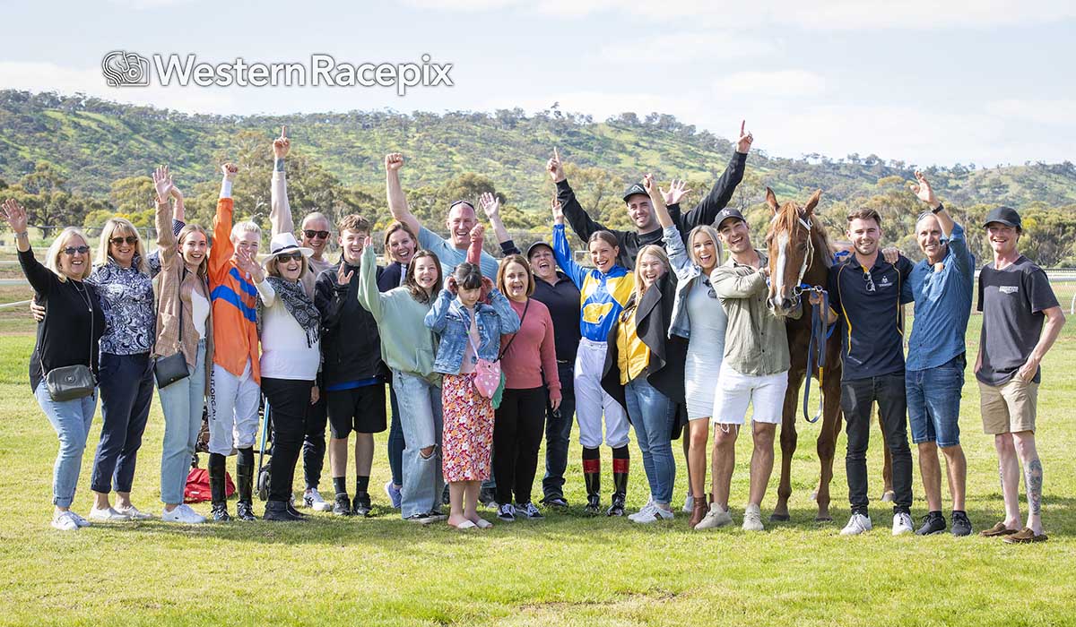WesternRacepix's tweet photo. CHOIX DE LACE - York Sun 12th September #WesternRacepix #YorkRaces

More 📸 https://t.co/SigLznFSeZ https://t.co/r7qfSkqWPE