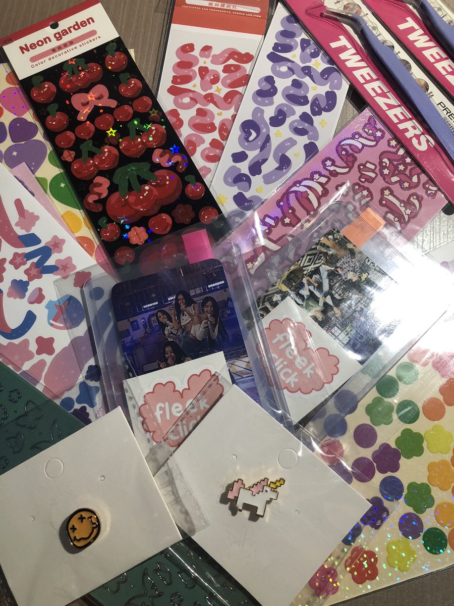 thwamaria723's tweet photo. FINALLY!😭😭Stupid pos laju let me wait for two weeks🥸Bought form @fleekclick 🥰This seller is nice and responsible❤️ #fleekclickfeedback https://t.co/4ULblG34iB