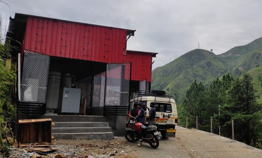 LabhGroupIndia's tweet photo. Reaching Farthest to Empower Uttarakhand!

Labh OxyMedi + Labh OxyBoost

Labh Group has successfully installed and commissioned Labh Oxymedi-250L and Labh OxyBoost, our Oxygen booster system for cylinder filling, at two of the remotest locations of India! https://t.co/bjedA7SFPq