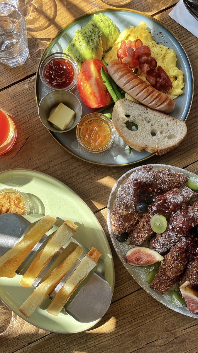 earlybutlazy's tweet photo. 🥫🥑🥓🍳🍞🧃 https://t.co/4TWiImSDWO