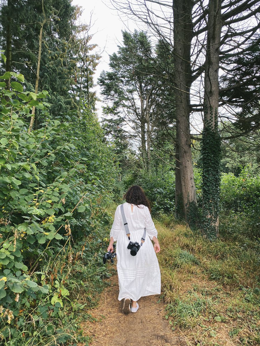 Some more behind the scenes snippets from my shoot with <a href="/xantheberkeley/">xanthe berkeley 💙</a> filming a trailer for Little Stories of Your Life (book available to preorder here smarturl.it/littlestories )