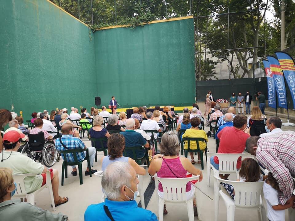 joserrabes's tweet photo. Me sigue pareciendo la cita más entrañable que se realiza en CN Helios.
¡Mi máxima admiración y respeto por estos Socios! https://t.co/9jQtQ497cl