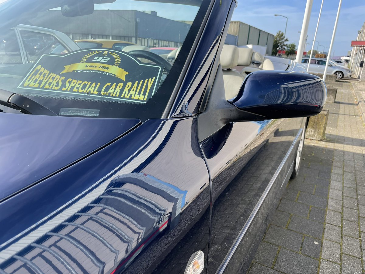 Vandaag genieten bij de autorally <a href="/GeeversAutoPart/">Geevers Auto Parts</a> met mooi weer. #autorally #autoschade #onderdelenspecialist #saab #cabrio