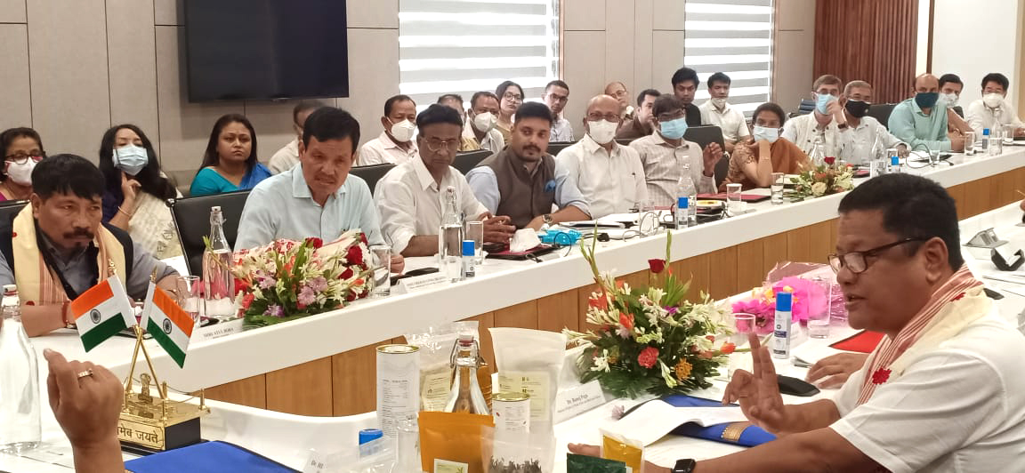 A meeting is going on with Sh.<a href="/MundaArjun/">Arjun Munda</a>, Sh. <a href="/himantabiswa/">Himanta Biswa Sarma</a>, Sh.<a href="/UGBrahma/">BrahmaUG/ब्रह्म इउ,जि,।</a>, Sh.<a href="/ATULBORA2/">Atul Bora</a>, Sh.<a href="/ranojpeguassam/">Ranoj Pegu</a>, Sh.<a href="/ParimalSuklaba1/">Parimal Suklabaidya</a>, accompanied by Sh <a href="/Pra87/">Pravir Krishna</a>, MD, TRIFED &amp; Team at State Guest House to review Tribal Livelihood Development Programmes.

#Vocal4Local #BuyTribal