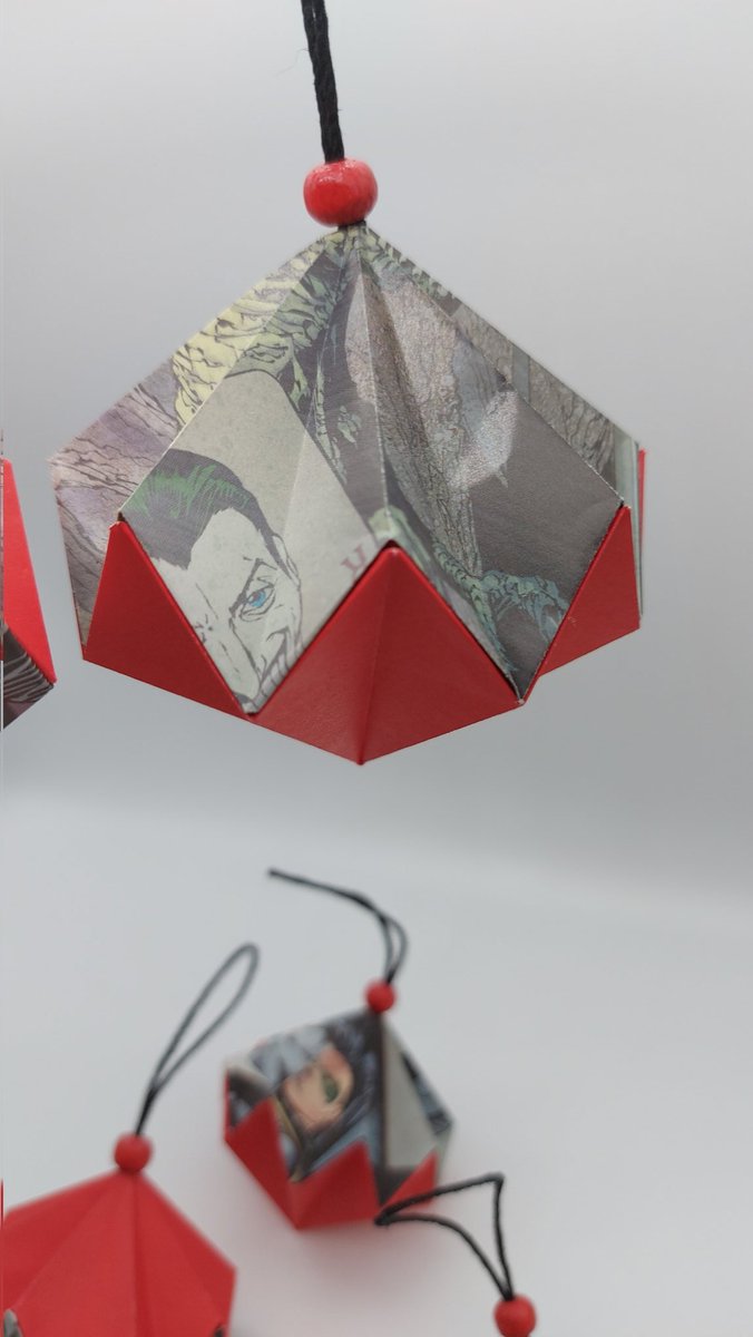 Check out these handmade origami baubles! Link here 👇 etsy.com/uk/shop/Folded…
#UKGiftAM #UKGiftHour #etsy #Origami #HandmadeInUK