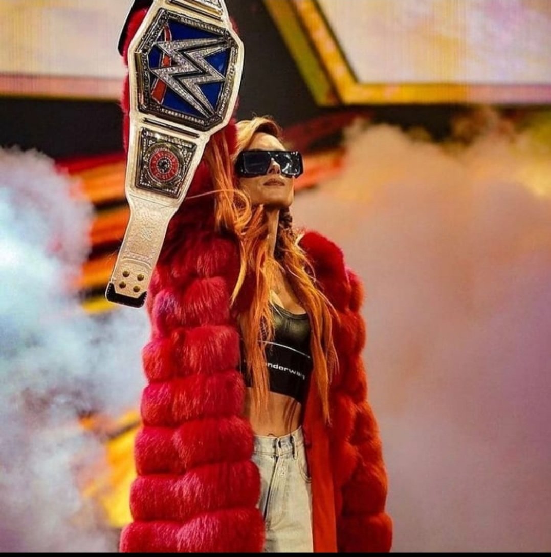 JinoWWE's tweet photo. 😍 #becky #BeckyLynch #BeckyBlueBrand #BigTimeBecks #TheMan #TheManInTheArena #WWE #WWEDivas #WWEChampions #maxxWWE #SmackDown #WomensWrestlingMatters #WomensWrestling #wrestleUNIVERSE #wrestling 😍 https://t.co/932XXfTdSp