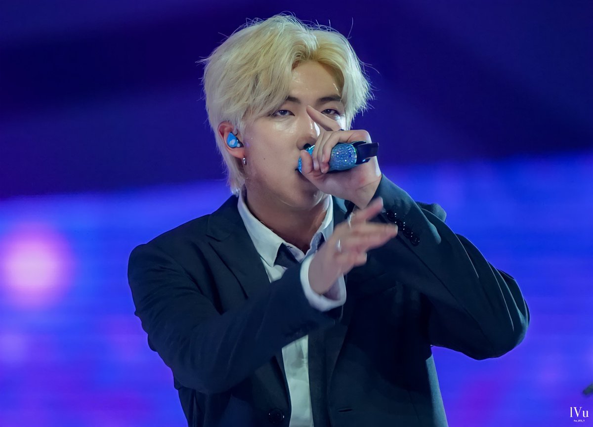 러브유 lVu tweet media