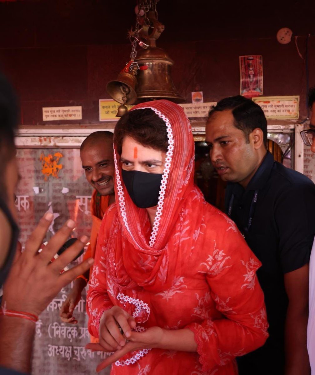 natasshasharrma's tweet image. प्रियंकामय हुआ आज रायबरेली ❤️