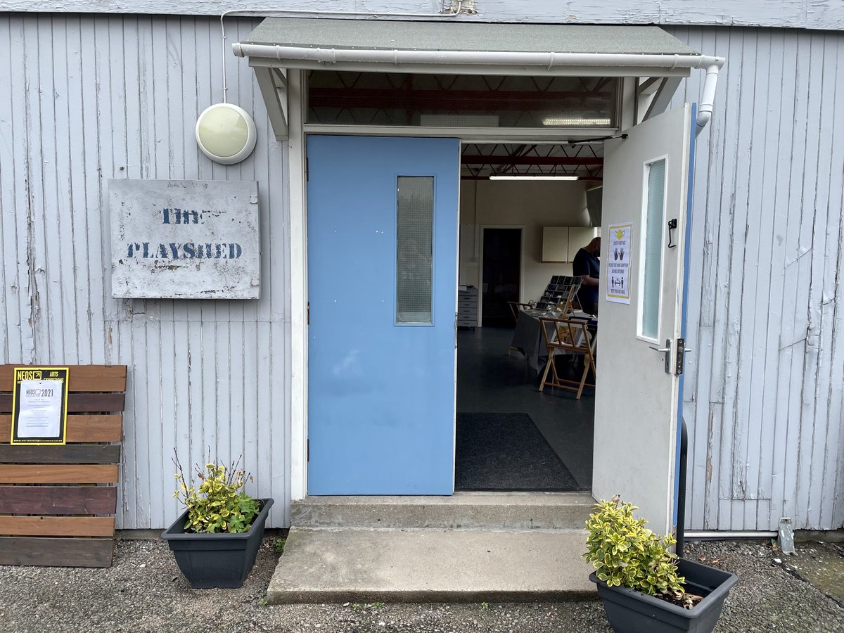 mcaberyphoto's tweet photo. Day 2 of #NEOS2021 with โฆ@Vee01224โฉ at Ruthrieston #yellowsigns #openstudios #Aberdeen https://t.co/RO0Vz7S4Rb