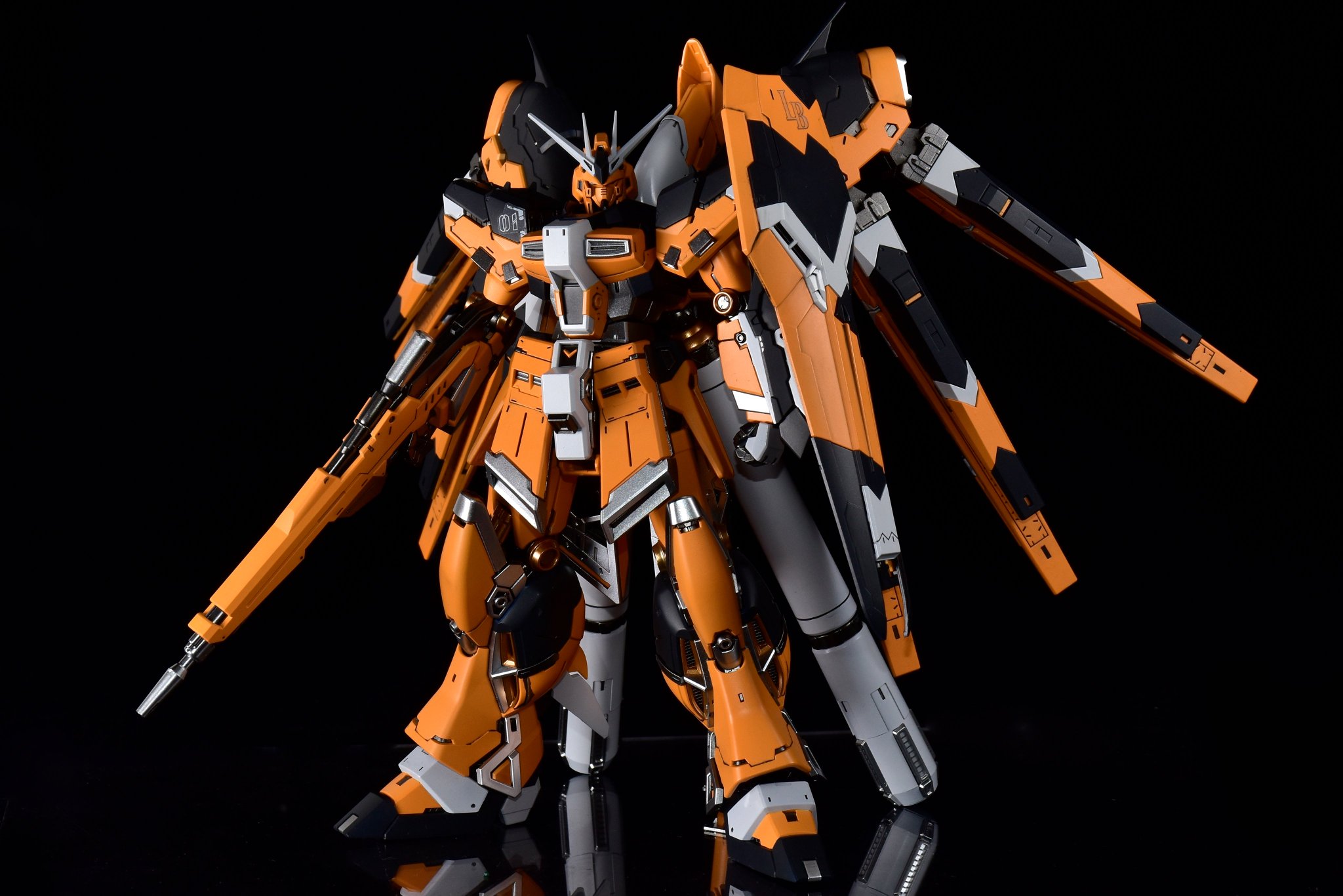 Rgハイヌガンダム 塗装 RG Hi-ν(ハイニュー)ガンダムの製作記[全