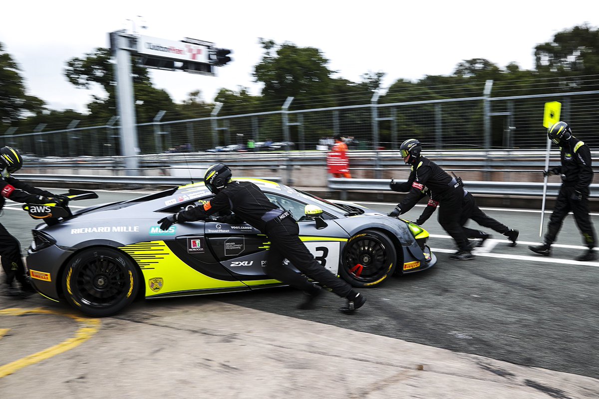 RACE DAY 🤙🏁 

Starting P5 after yesterday’s Quali! Happy with the pace this weekend, let’s see what we can do! 

#ONMT #MDJS #MadeInMorocco #Visitmorocco #BritishGT #RocketMotorsport #GT #OultonPark #McLarenCustomerRacing #McLaren #DDP21 #TeamRocketRJN