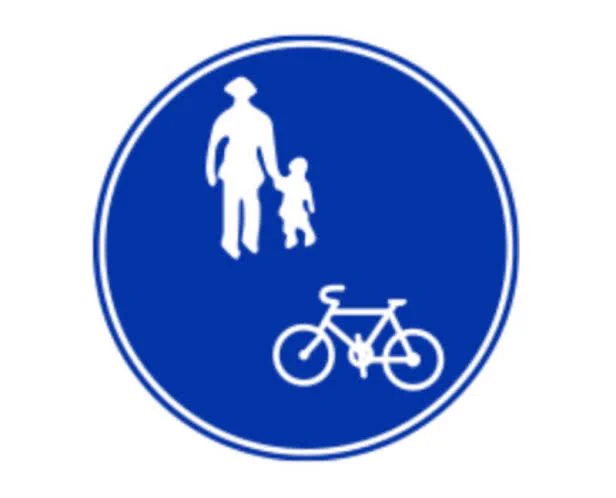 @depaspakishil 自転車はこの標識が有れば歩道走って良いからね。数百メートルおきにしか標識がないのも良くないかも知らんが、小中学生はわかってるからね。大人も守ろうね。 