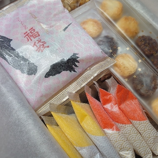 saorin774's tweet photo. みよんちゃと昨日話してたら播磨焼と朝日揚げがやってきたけど「粗供養…【#ピグパ ID:PA-0129-3065】@PiggPARTY（▶︎https://t.co/Qq3dtEkpwN）から投稿 https://t.co/nwN64BP675