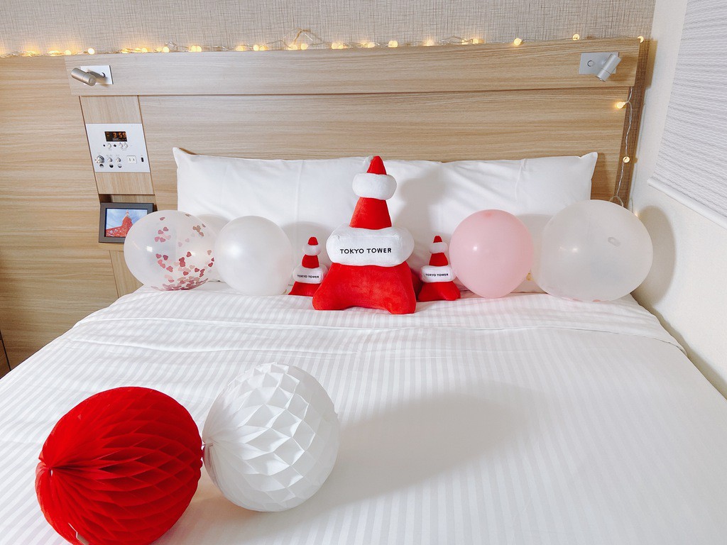 ノッポン弟 Tokyo Tower 公式 東京タワーから徒歩15分の京王プレッソイン浜松町さんで 東京タワー とのコラボルームプランを販売開始したよ 東京タワーをイメージしたキラキラの装飾や ぬいぐるみがとっってもかわいい 東京タワーのお土産もついてる