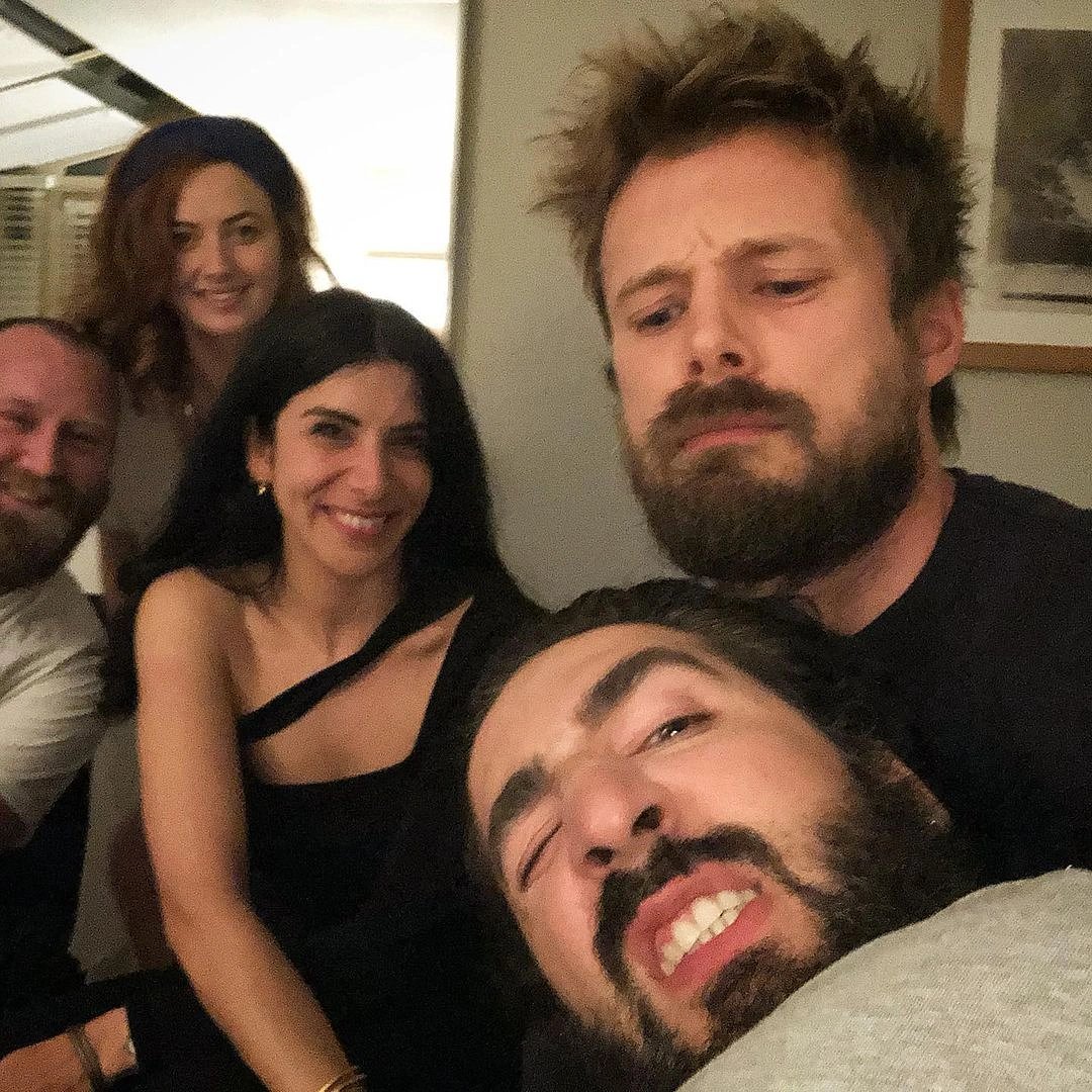 LHowke's tweet photo. @BradleyJames 
New role for Bradley?
British actor Tolga Safer tagged Bradley in this photo on Instagram on September 11, 2021. Tolga was recently tagged in this photo, along with a number of actors currently in Ireland who are shooting a Netflix series called Vikings Valhalla. https://t.co/dXD8YwboPq
