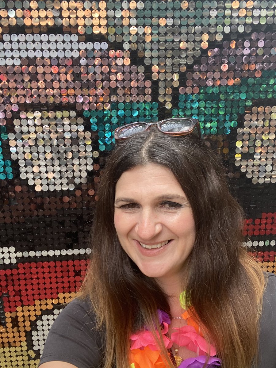 Lucy Poole tweet media