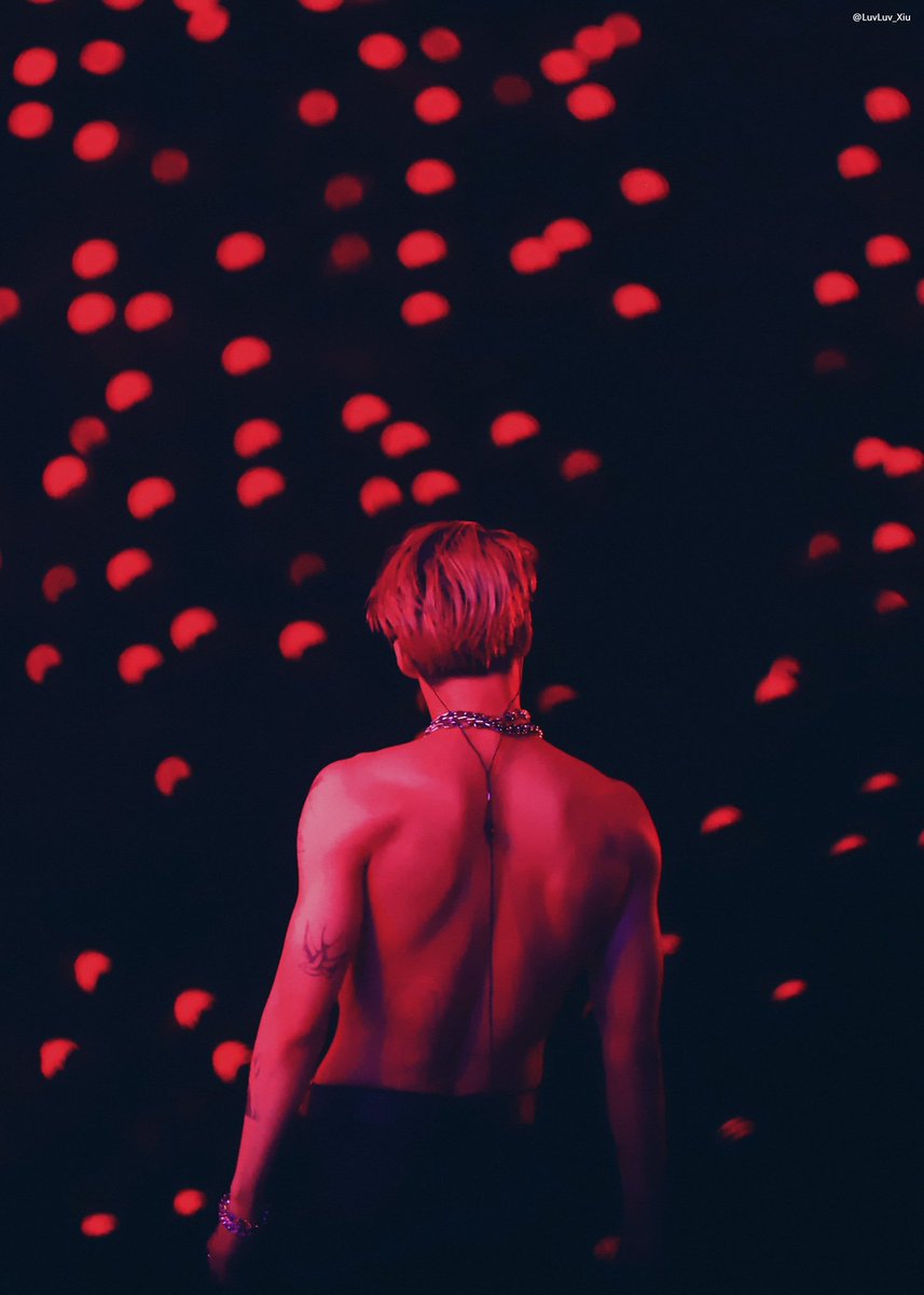 hourlyzkdlin's tweet photo. #KAI #카이 https://t.co/xhHV4n6JKf