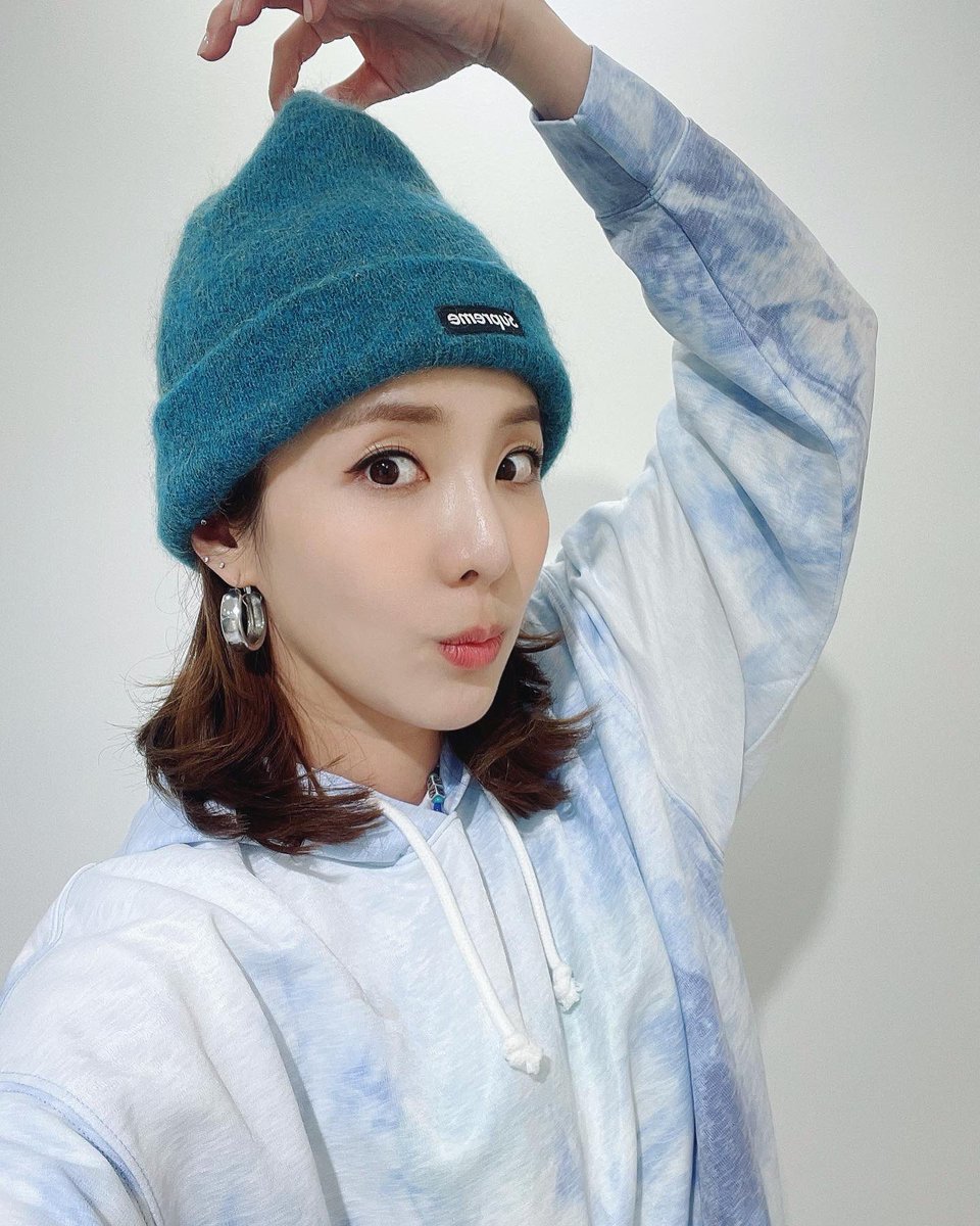 krungy21's tweet photo. I’m working on coming up with the perfect name for my perfect fans that also truly expresses who I am NOW, so it’s taking me time to find the right one 😭Please be patient and hang in there for me. You guys and I are the perfect match so I want the perfect name~!!! 😚💘 https://t.co/vVCf1HOe8k