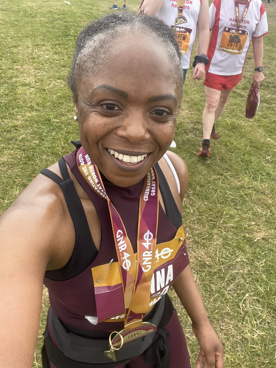 Amazing run🏃🏾‍♀️PB 2:07:20 and loved the new route <a href="/Great_Run/">Great Run</a> ❤️🏃🏾‍♀️Next year promised myself to do more training. My target was 2:10 with 3 weeks training! Aiming for 1:45 to give myself a goal  #HalfMarathon #GNR2021 #GreatNorthRun #runner