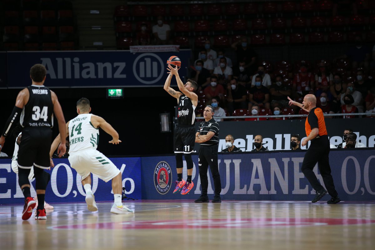 FCBBasketball's tweet photo. 🏀WE GO TO OVERTIME

@paobcgr 90
@Virtusbo 90

LIVE &amp; FOR FREE ON https://t.co/byWTxCI1U2 

#MagentaSportCup #AudiDome | Foto #Stickel https://t.co/rzKjXCEzpF