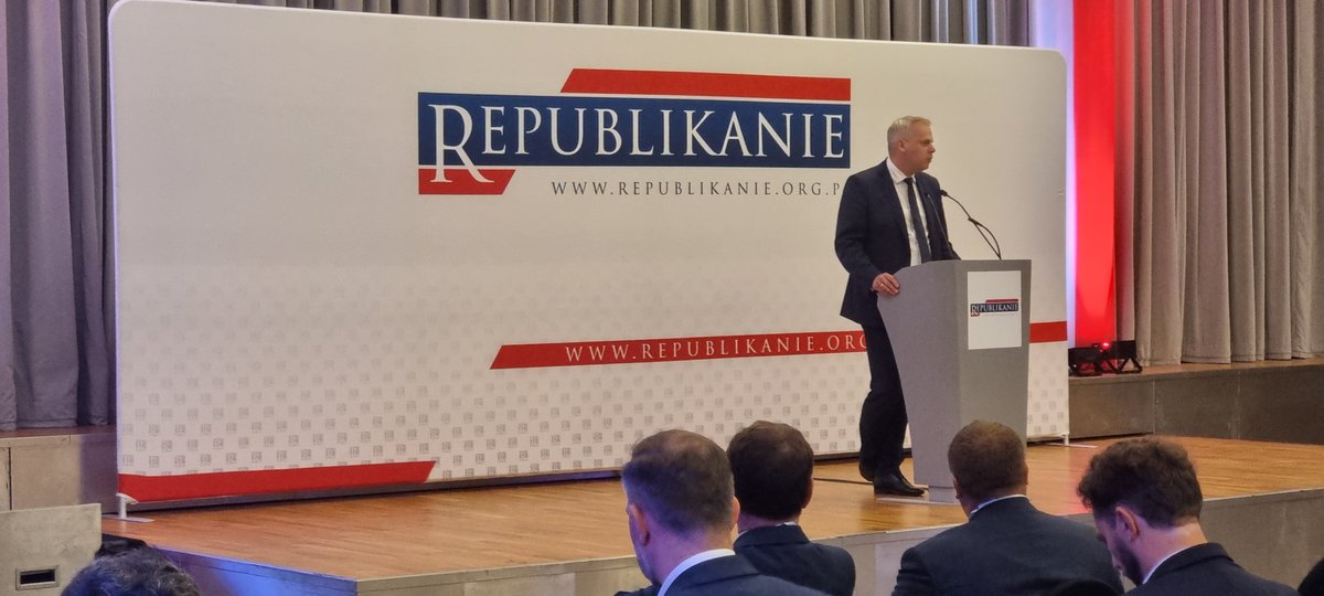 Republikanie_'s tweet photo. Kongres Założycielski Partii Republikańskiej. Wybraliśmy władze krajowe. Prezesem został wybrany  @AdamBielan. Funkcję Przewodniczącego Rady Krajowej delegaci powierzyli @KarolRabenda. #Republikanie https://t.co/jLBkONzcdh