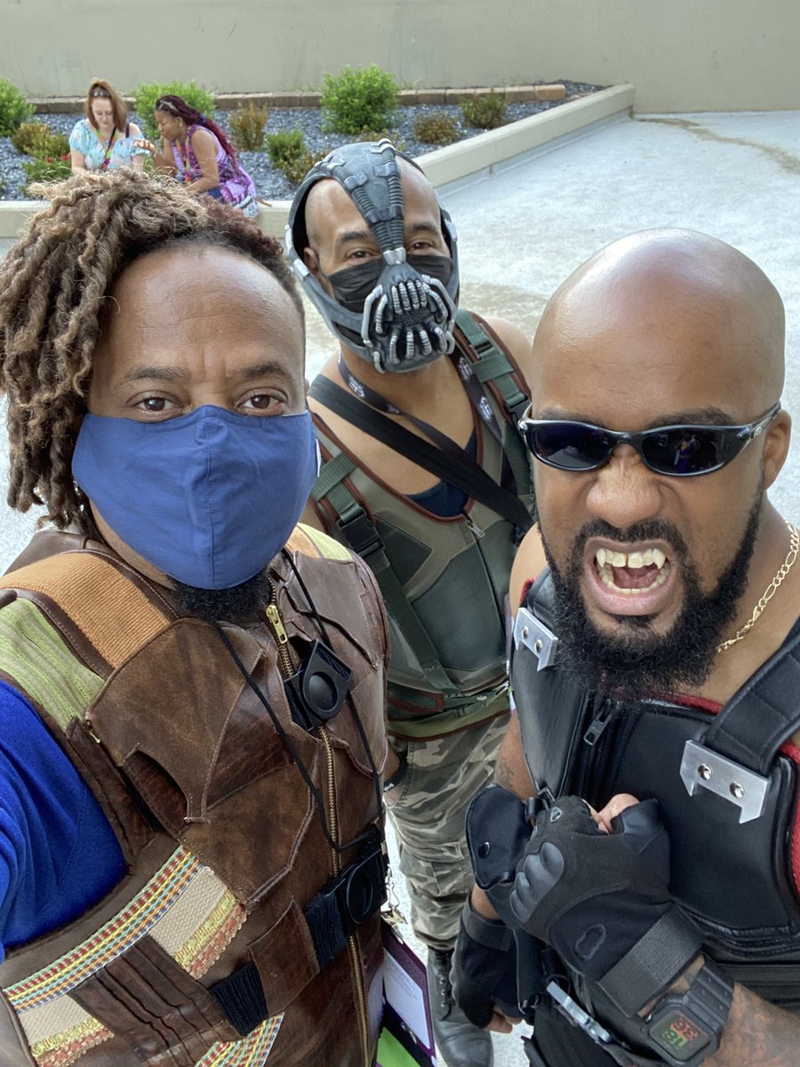 BarrFoxx's tweet photo. One of my favorite #Blades, #the_last_jackson_
Keep bringing the🔥🔥
#CosplayYourWay #cosplay #cosplayer #NerdySexyCool #Cospositive #diversity #cosplaysexy #sexynerds #bladecosplay #killmongercosplay #banecosplay #marvel #dccomics #dragoncon https://t.co/b4cPlhpGPD