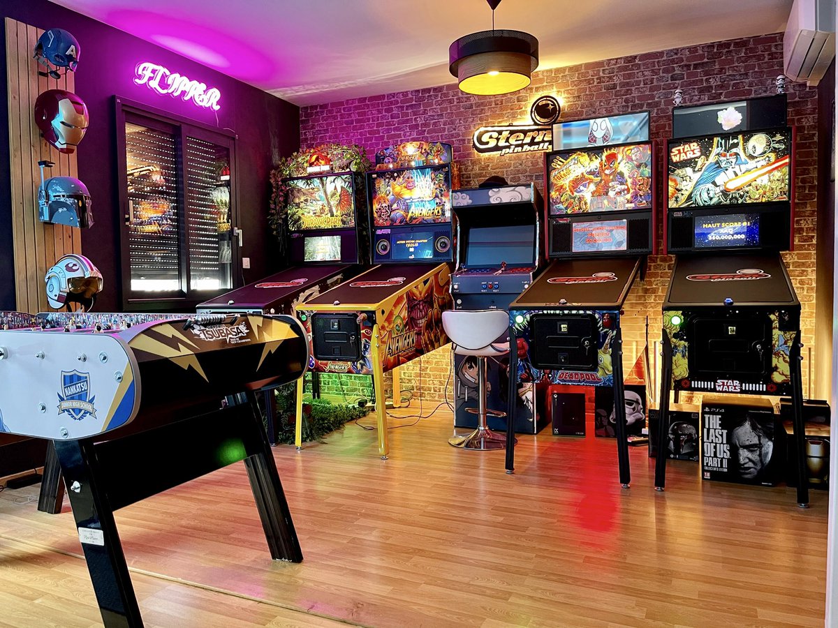 MrBboy45's tweet image. Glow up en 4 photos bibiche 🥃 

Il existe bien une 5ème photo. On est déjà too old là. RDV dans la prochaine vidéo setup 👀