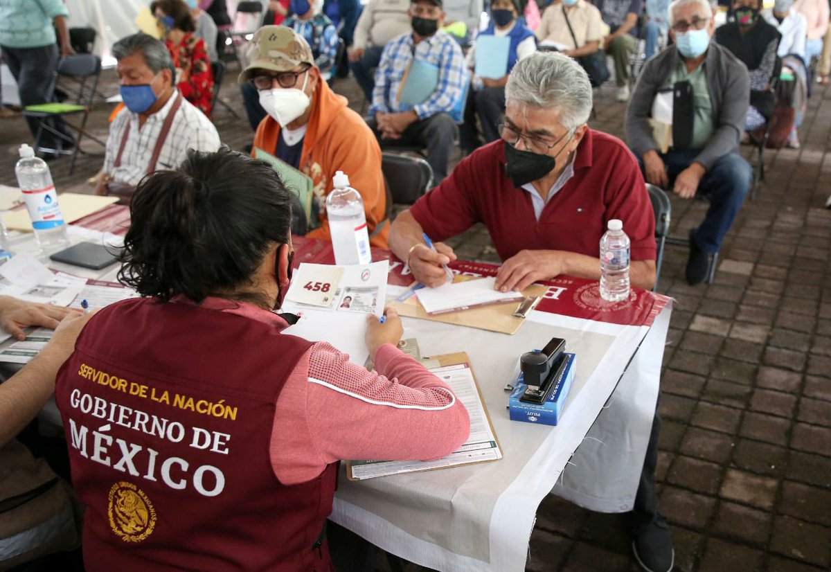 Este domingo 12 de septiembre vence el plazo para que las y los habitantes de la Ciudad de México se registren en la pensión para adultos mayores de 65 años. Ubica el módulo más cercano en ubicatumodulo.bienestar.gob.mx/index o llama a la línea de Bienestar 800 MEXICO 4 (800- 639-42-64).