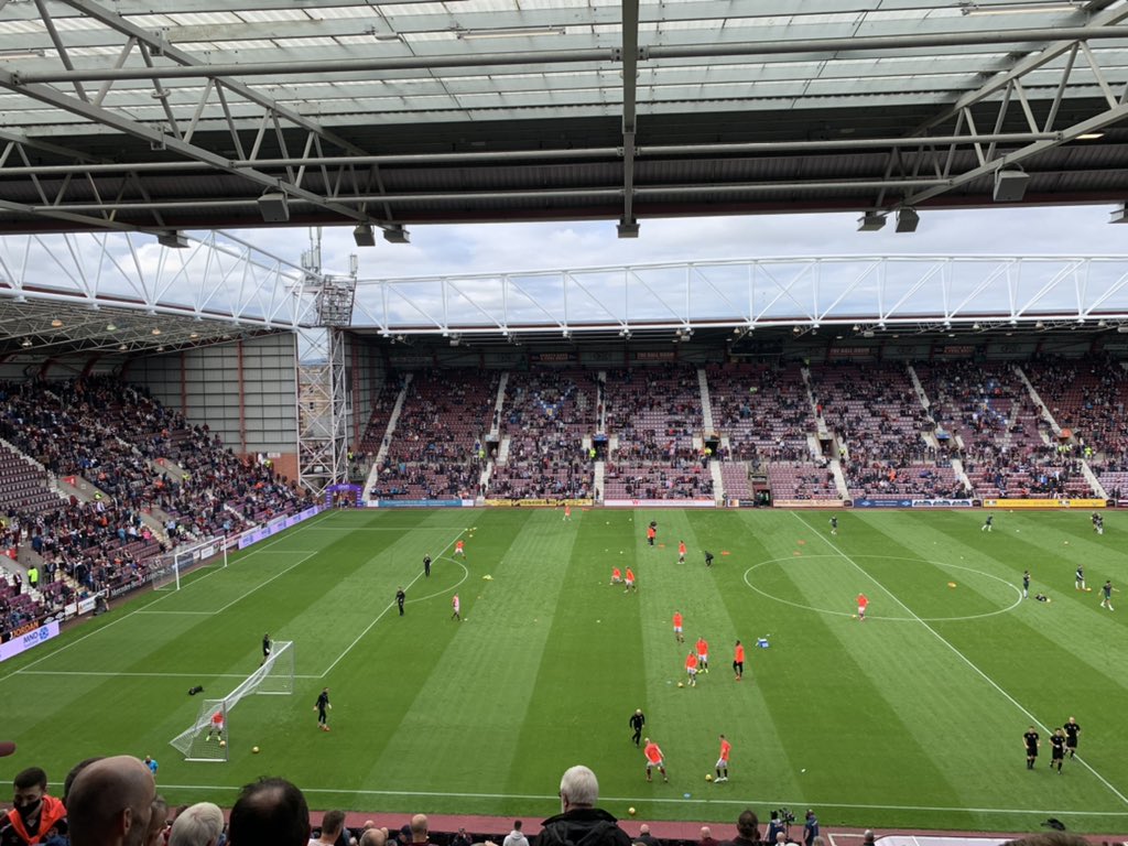 JamboGilly's tweet photo. C’mon the Hearts!!!!! 🇱🇻⚽️🇱🇻⚽️ #intaethem #derbyday https://t.co/UMR9pJ4RNb