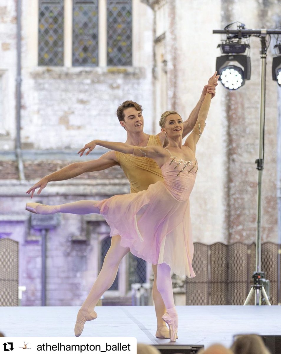 This weekend <a href="/MeaghanGrace/">Meaghan Grace Hinkis</a> and #FredstepFundraising host two days of music and dance at #AthelhamptonHouse with stars from <a href="/TheRoyalBallet/">The Royal Ballet</a> in aid of the performing arts and theatre sector. All dancers are performing on Harlequin Liberty sprung floor panels with Harlequin Cascade.