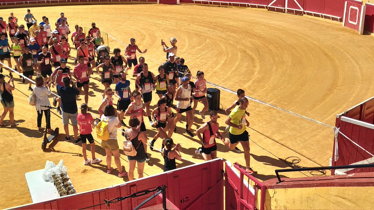 armendaritze's tweet photo. Arranca la #TCSrunning | 2021 en #Lodosa https://t.co/RoKzVUxs2o