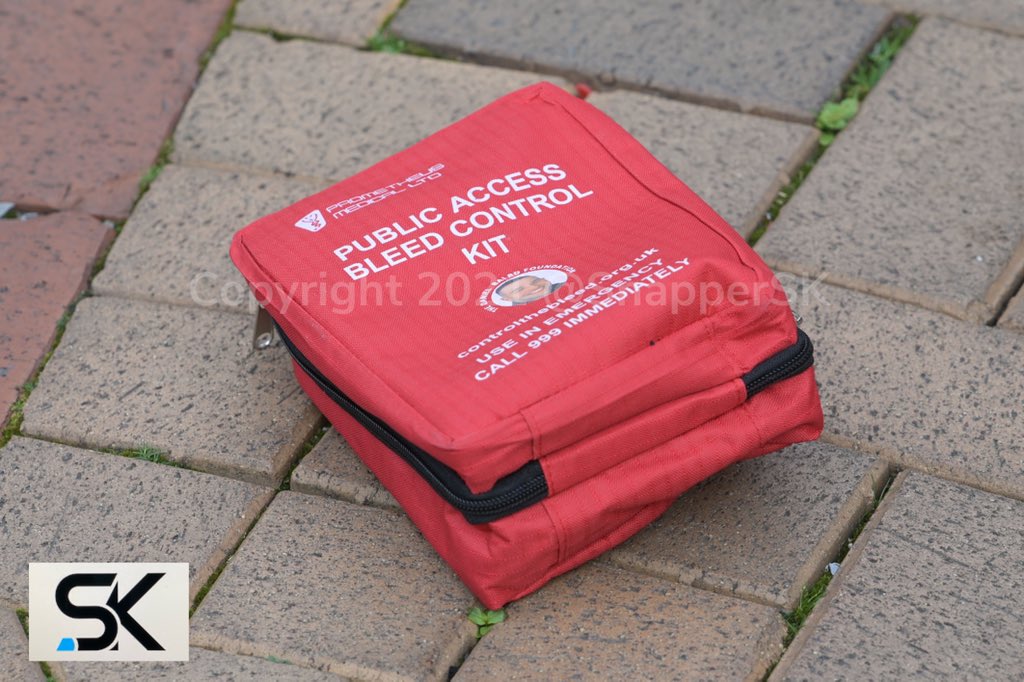 CrimeBirmingham's tweet photo. Unfortunate circumstances but great to see The Daniel Baird Control the bleed kit used after two men were stabbed in Bambu nightclub #birmingham
Potentially this could be the equipment that saved the two victims
#DanielBaird
#ControlTheBleed
https://t.co/1thopg9kTM https://t.co/aoCDWPUBS7