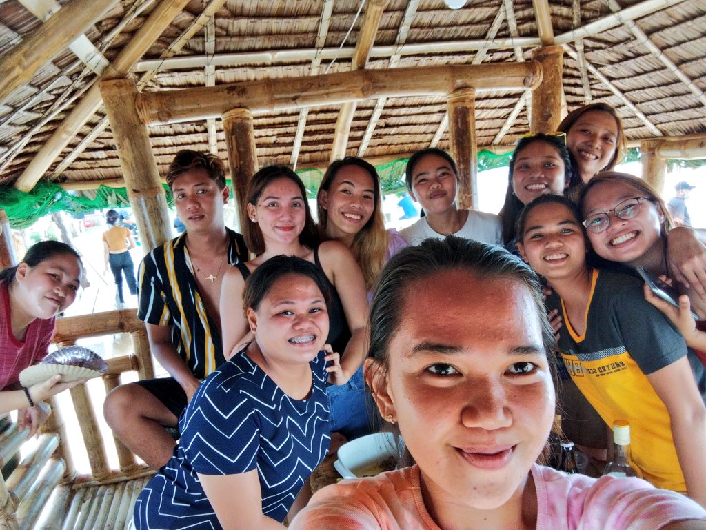 ylynfrln's tweet photo. Gurls day out❤️
📍Gordon Garden Beach Resort, Dayhagan Pilar https://t.co/b64ehJ2J5K