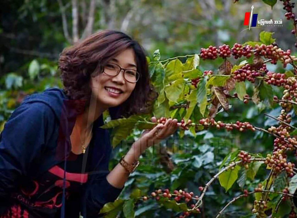 _Bhone_Yaung's tweet photo. SuWaiLwin, aged 25, a healthcare staff, who has participated in CDM, was ABDUCTED by #Myanmar JUNTA TERRORISTS (SAC) in #Mintone tsp, #Magway, yesterday on pretext of having connection with PDF.
#RecognizeNUG
#Sep12Coup 
#WhatsHappeningInMyanmar https://t.co/9KFb5mFHWp