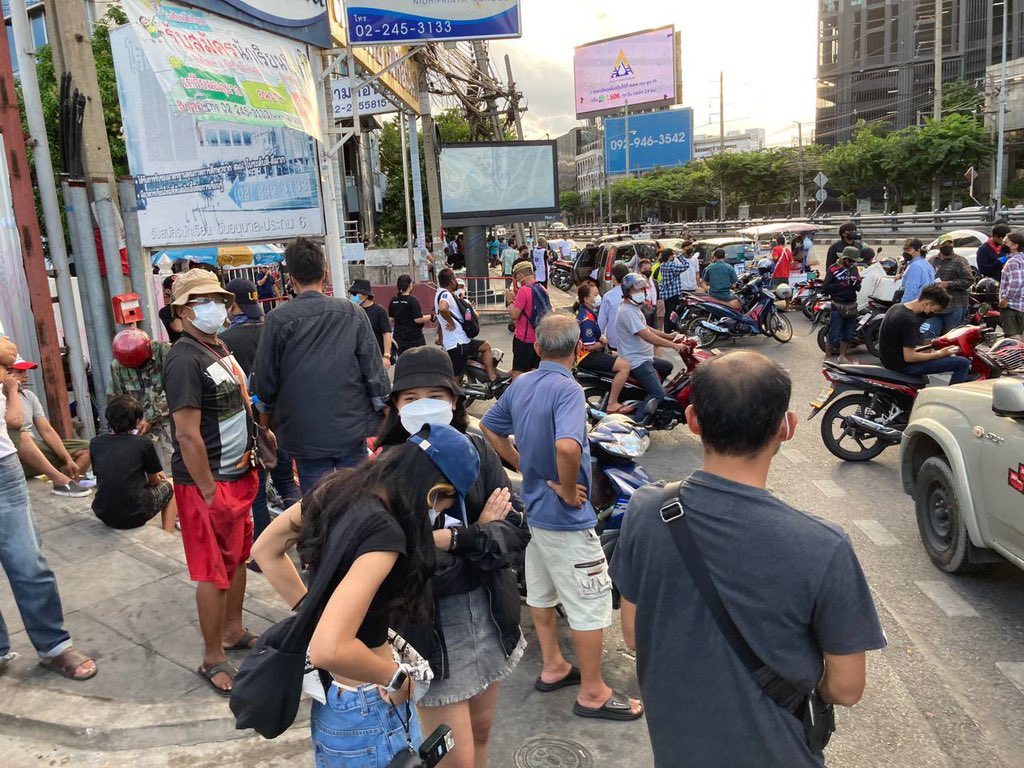 iLawFX #นิรโทษกรรมประชาชน tweet media