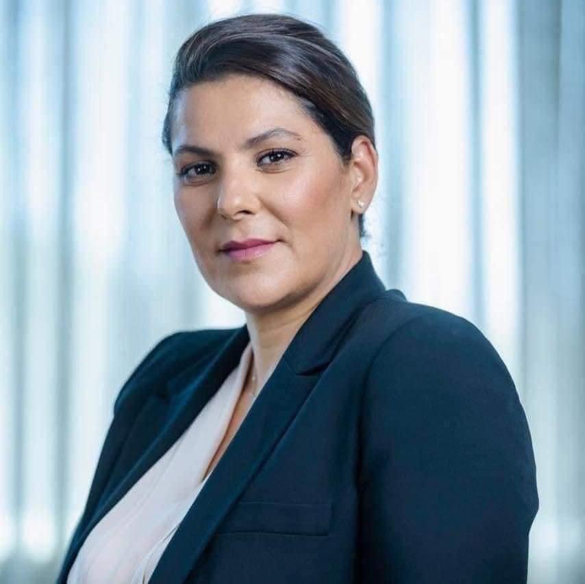 MerouaneT's tweet photo. #Maroc 
Trois mairesses pour les trois grandes villes du 🇲🇦 à l’issue des élections communales de cette semaine:
❎ Asmaâ Aghlalou (RNI) à #Rabat 
❎ Nabila Rmili (RNI) à #Casablanca 
❎ Fatima-Zahra Mansouri (PAM) à #Marrakech (maire -1er mandat 2009 à 2015)

#Marocelections2021 https://t.co/lSSibyOZ5N