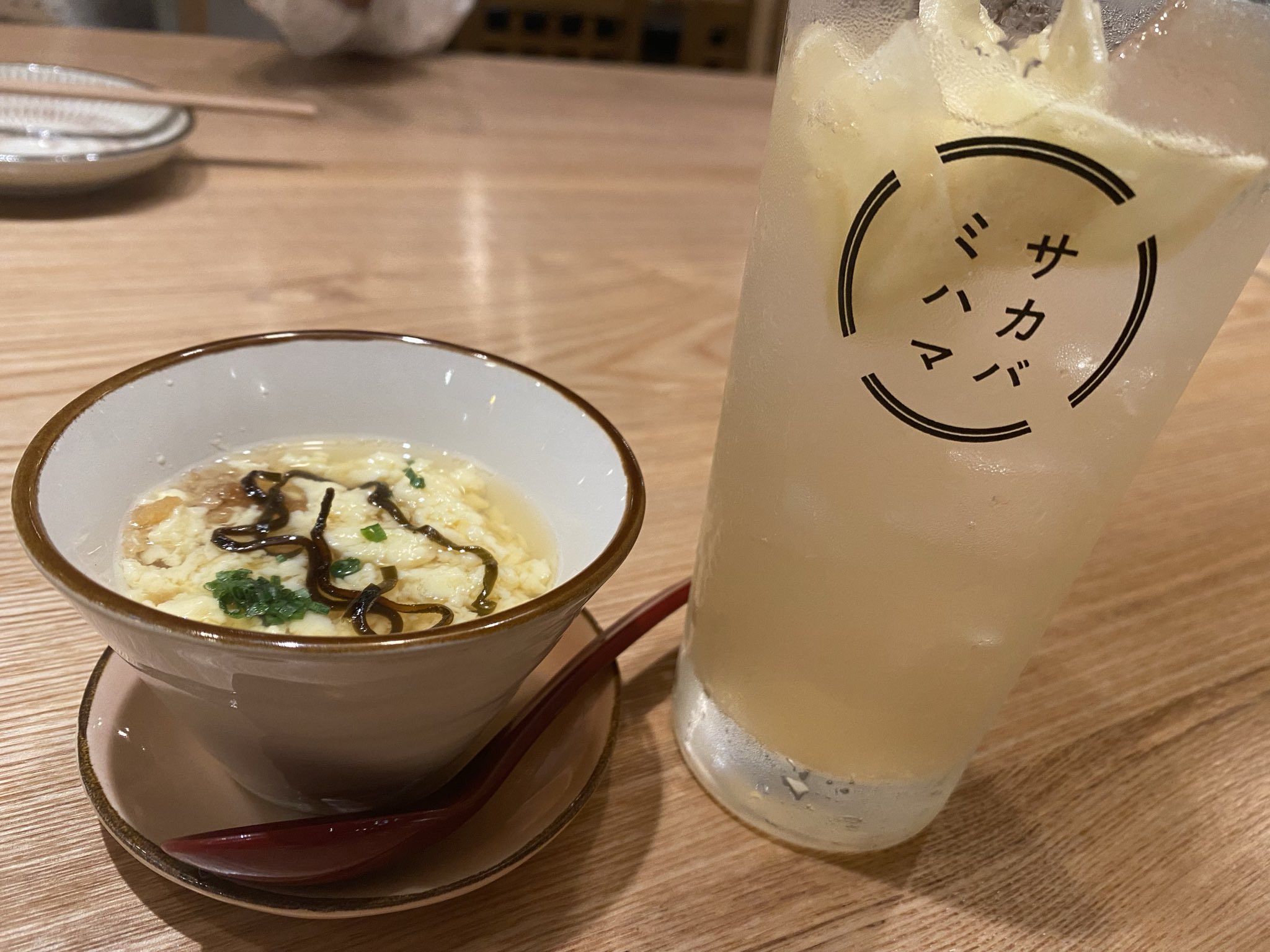 倉田小春 東京駅 サカバミハマ 21年7月にオープンしたばかりの居酒屋 ご飯が全部美味しい 且つオシャレ そして店員さんが気さくでフレンドリーな方ばかりです 気に入りましたので友達を連れて行きたいと思います 東京駅居酒屋 グルメ好きな人