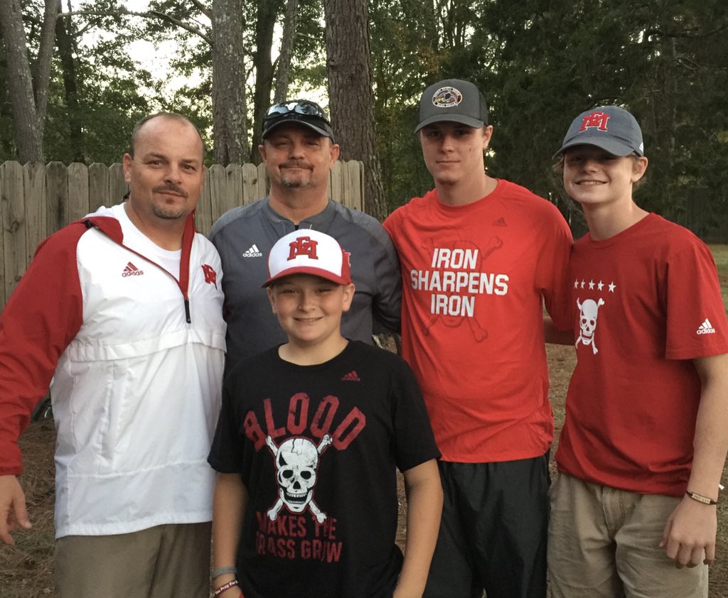CoachWood_HCC's tweet photo. Raleigh Edward Wood, III Nov. 28,1962-Sept. 12,2019 Remembering a gift. “Every good gift and every perfect gift is from above, and cometh down from the FATHER of lights…” James 1:17 (KJV) Love you Forever! https://t.co/NvxEroq2Ah