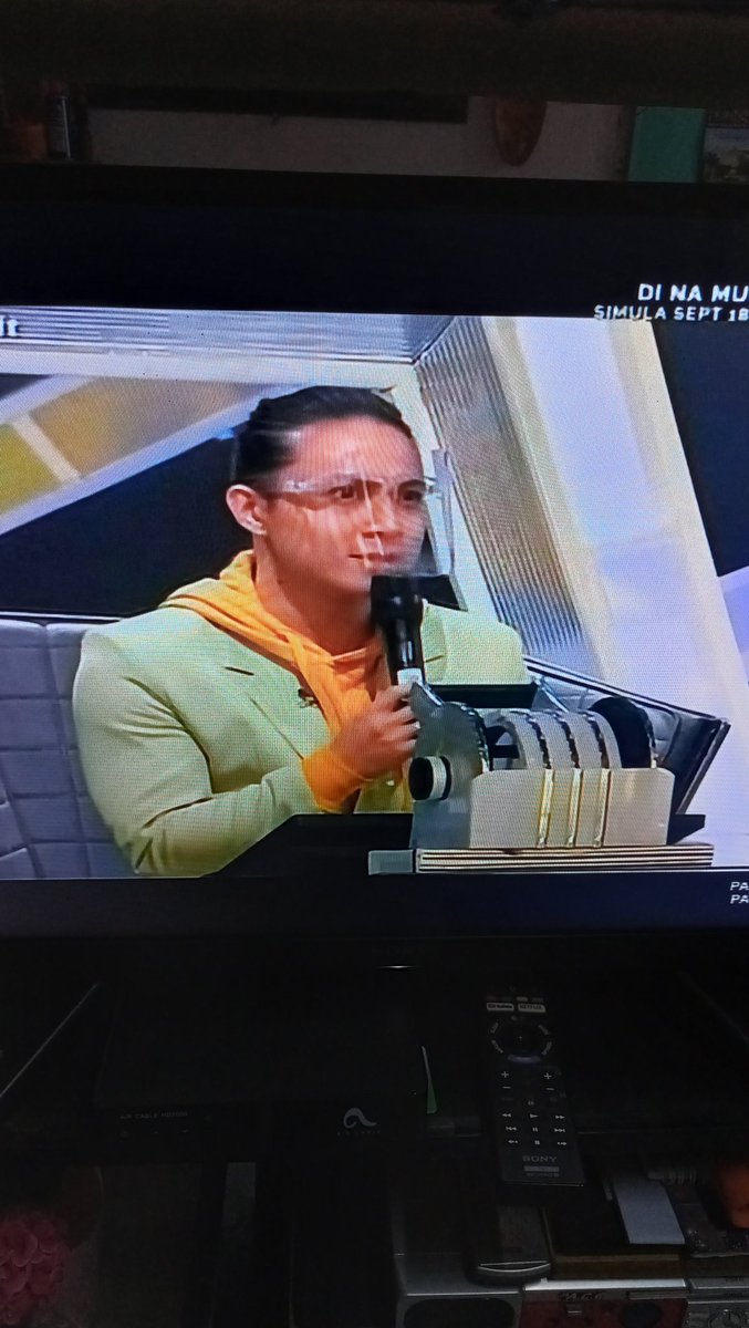 I am watching right now. <a href="/PoPinoyTV/">PoPinoy</a> 

DJ Loonyo | #PoPinoyHuGOTit