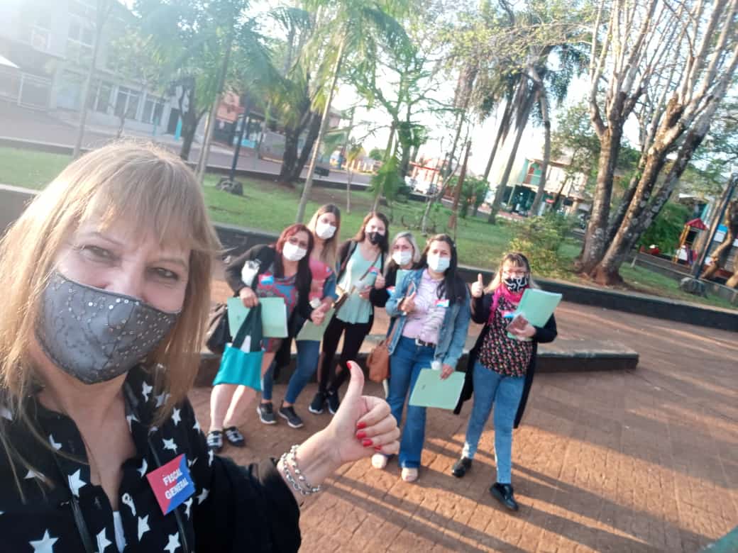 Trabajando desde temprano para que ahora cuando se habilitaron las mesas todos los vecinos de Wanda tengan garantizada la posibilidad de ejercer su derecho a votar!