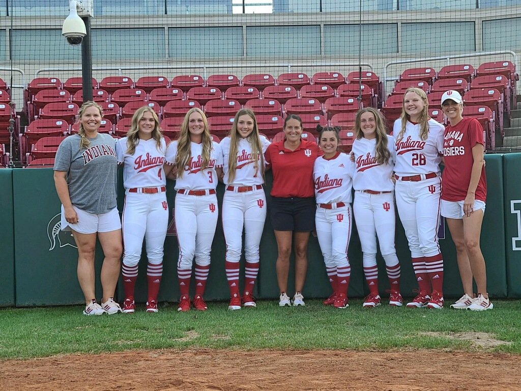 CassKett15's tweet photo. One of the greatest weekends of my life! Official visit for the class of 2022 is in the books. Everybody better look out, Team 50 is coming for you!!
@IndianaSB @banditsallen04 @CoachLee04 @Philyg16 @BeverlyBandit16 @SteeleSoftball https://t.co/sIJ2uS5gGh