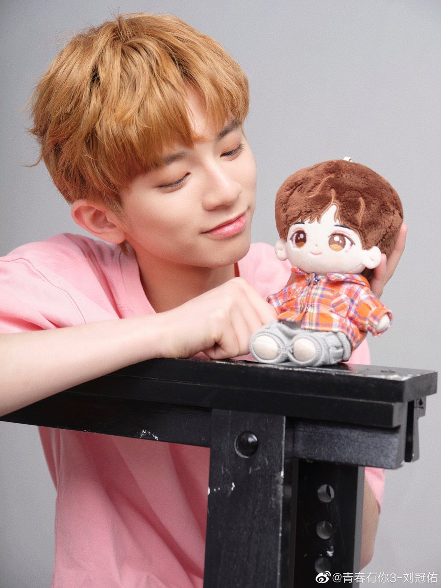 ixformation's tweet image. guanyou’s love for his sons 😆