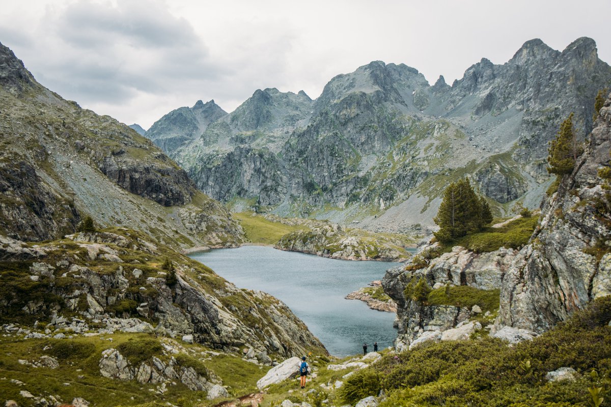 Escape to the beautiful Lacs Roberts in <a href="/Chamrousse1700/">Chamrousse</a> 
📸 <a href="/hellolaroux/">hellolaroux</a> #FrenchMountainsNaturally