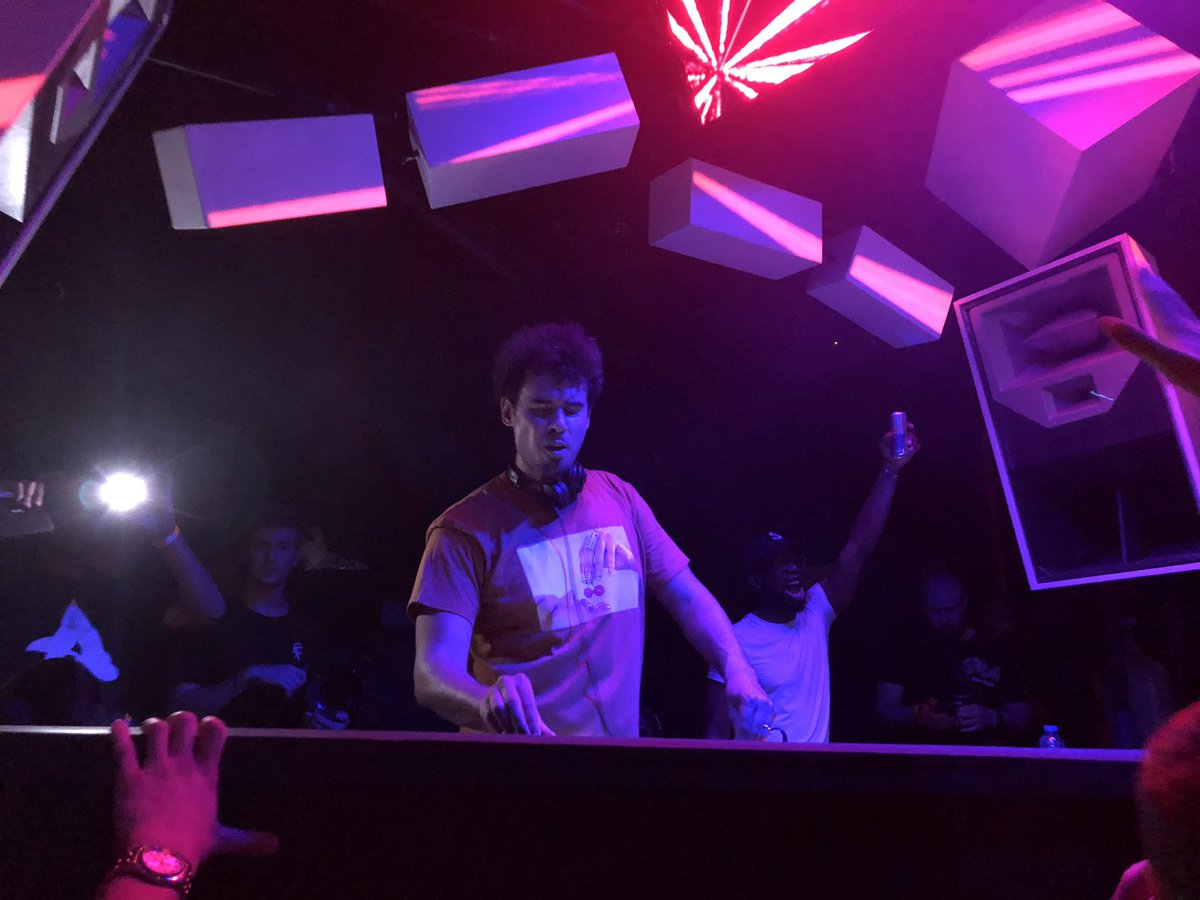 What a night that was HOLY SHIT 😱😭❤️🅰️🔥🗣
Thank you guys so much !! 
I had the time of my life 🗣🅰️
<a href="/afrojack/">AFROJACK</a> <a href="/mcambush/">lil melvin</a> 
<a href="/wallrecordings/">WALL Recordings</a> 
#bootshausdestrucion
#ATeam4Life ❤️🅰️