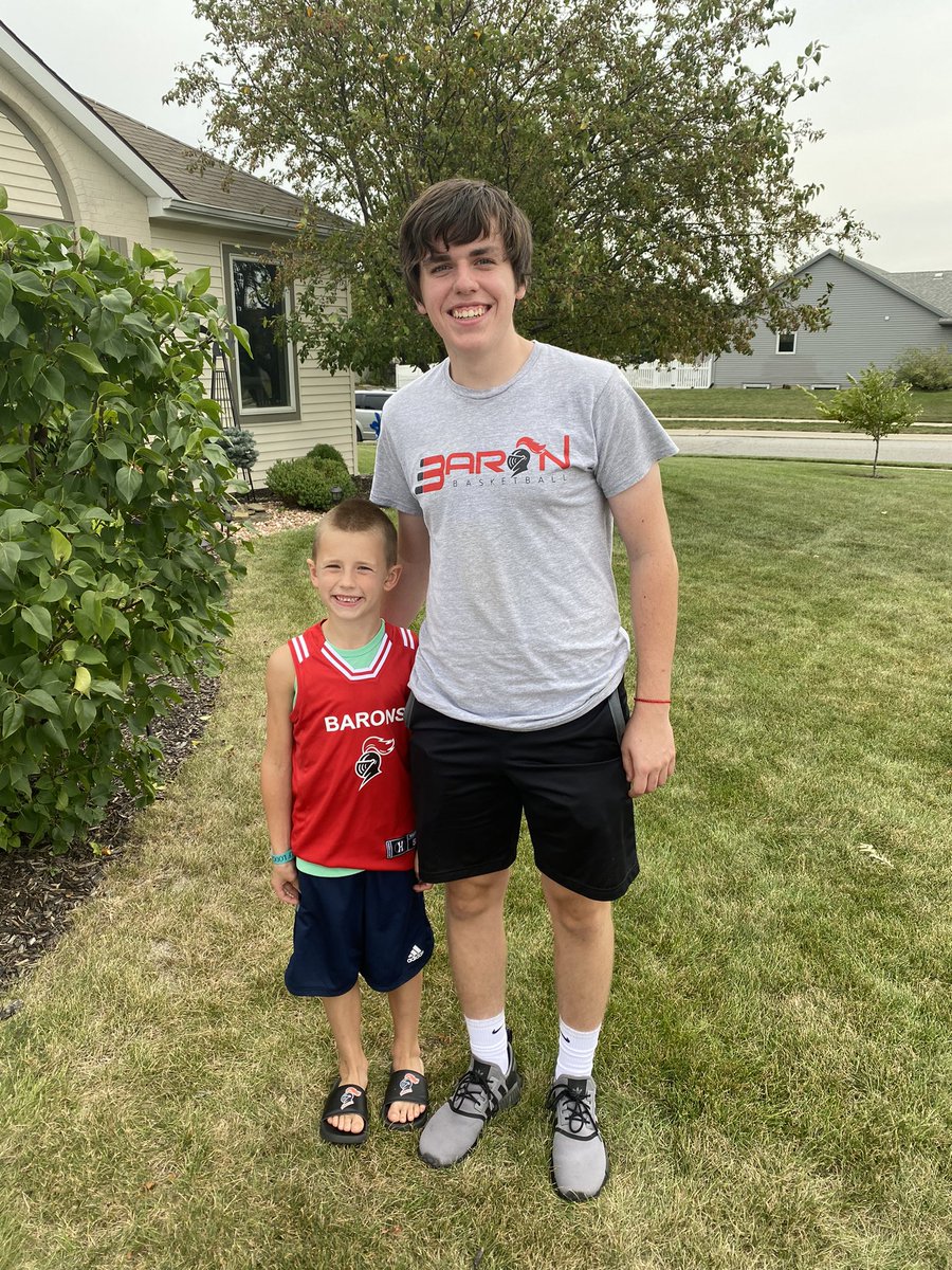 DHSBaronBball's tweet photo. Shoutout to @DeKalbJRW 1st grader Cree Wessel for completing our summer incentive program! Proud of you Cree! 🏀 #Believe @wesselbritt https://t.co/mFCXFUMFVk