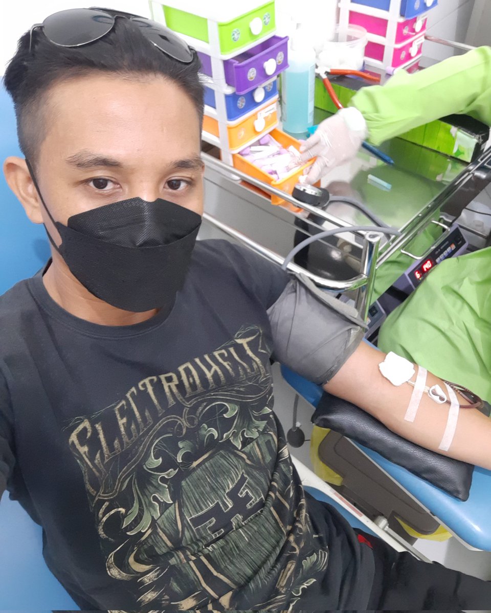 JunkTra13's tweet photo. Darahmu sangat berharga, Donorkan, selamatkan kehidupan dan jadikan itu istimewa.
Astungkara kita semua selalu diberikan kesehatan &amp; pandemi ini cepat berlalu. https://t.co/3QqB6OC2XE