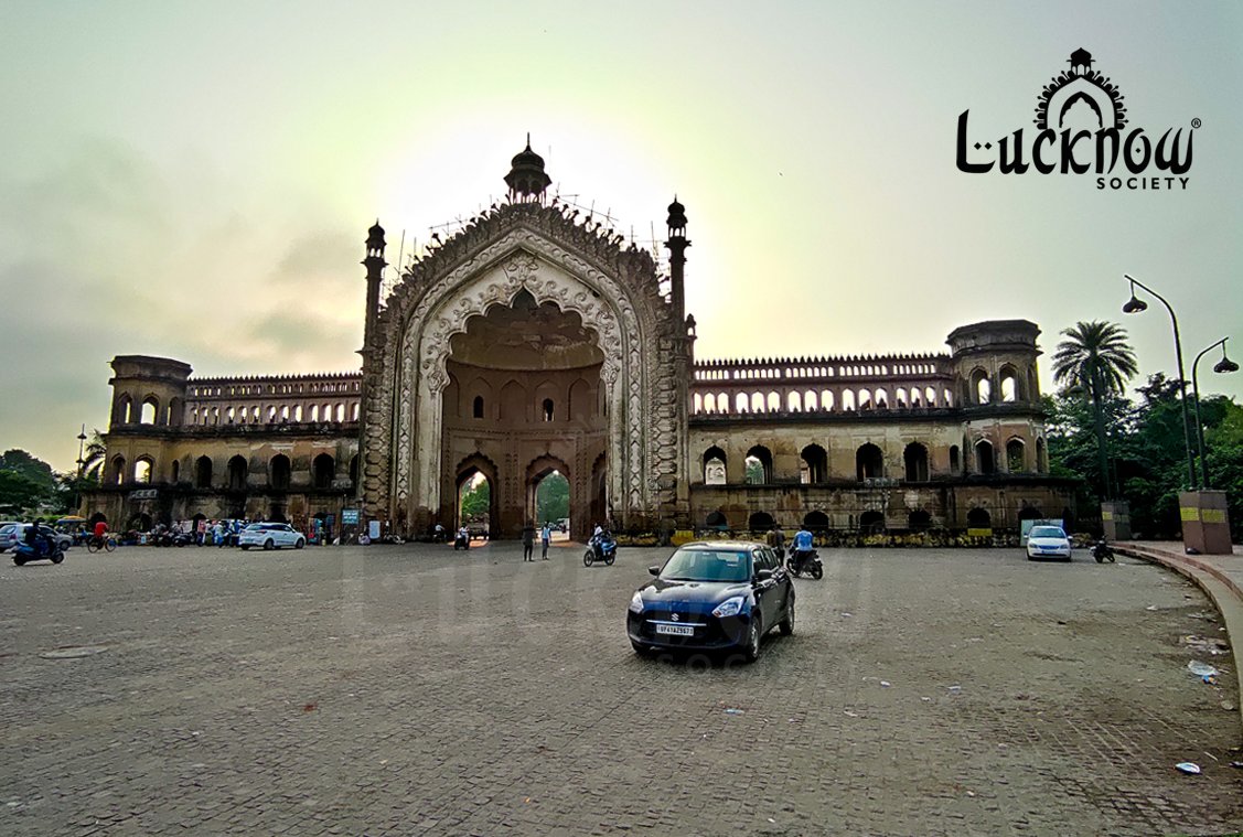 lucknow_me's tweet photo. रूमी गेट
#RoomiGate #Hussainabad #HeritageZone #SaveOurHeritage #Lucknow https://t.co/r210v2nioq