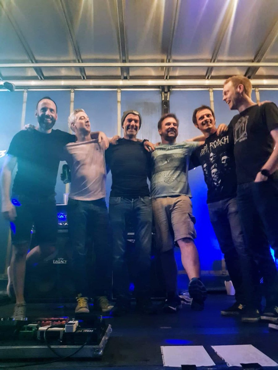 Last night we played at <a href="/skydivelangar/">Skydive Langar</a> and wow, what an epic night! Thank you to every one of you that partied with us, you were awesome x