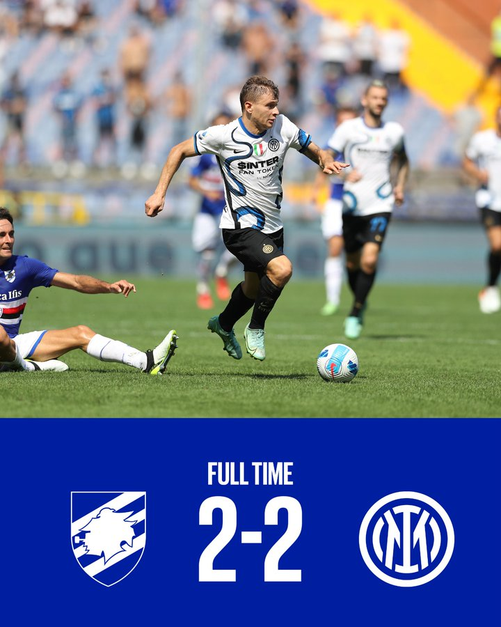 Inter_id's tweet image. 🔚 | LAGA BERAKHIR

#SampdoriaInter berakhir setelah tambahan waktu hampir 7 menit. Skor akhir 2️⃣-2️⃣

⚫🔵#FORZAINTER⚫🔵